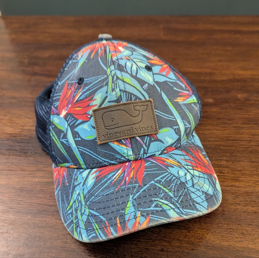 Vineyard Vines Tropical Print Cap